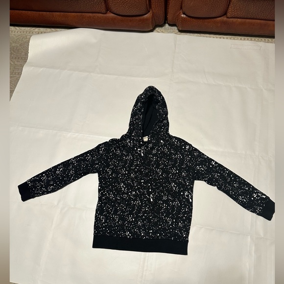H&M BLACK AND WHITE DOTS KIDS HOODIE SIZE 6X /7 IN EXCELLENT CONDITION - Picture 1 of 9